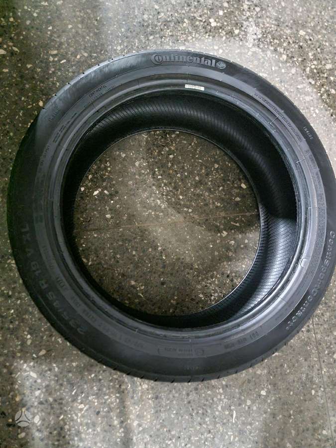 Continental, summer 275/40 R20
