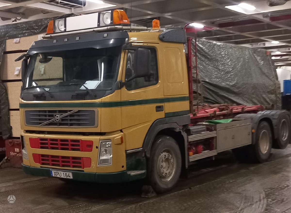 Volvo F, hooklift trucks