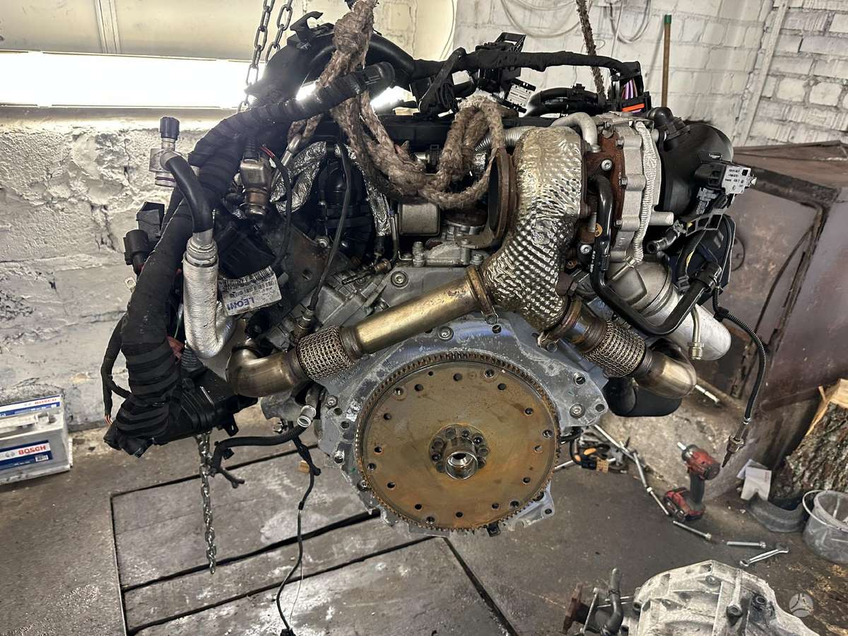 Audi Q7, CRT, детали двигателя