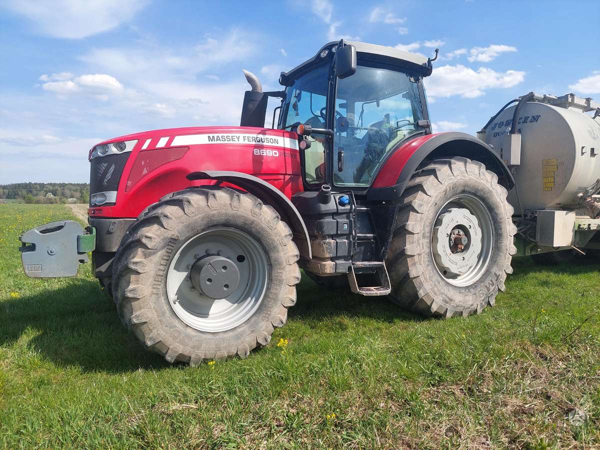 Massey Ferguson 8690, тракторы