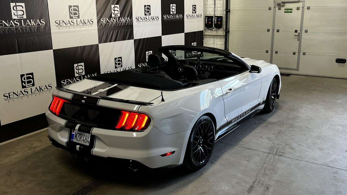 Ford Mustang, 2.3 l., kabrioletas