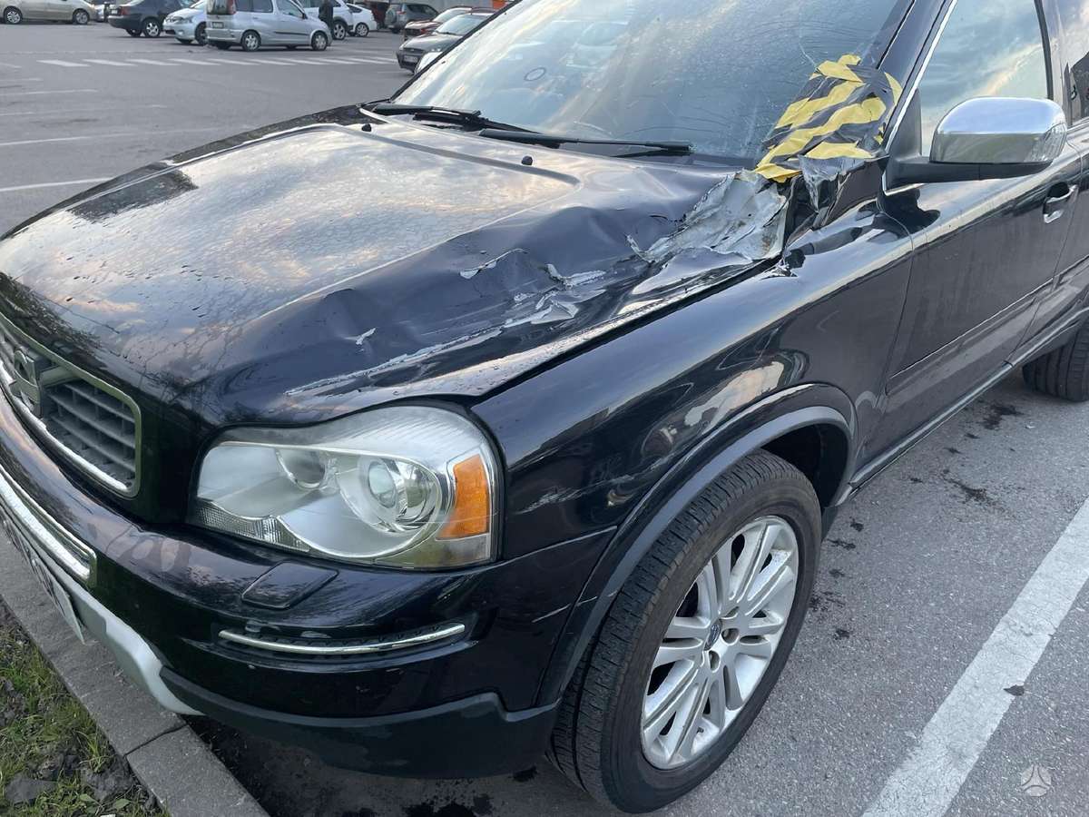 Volvo XC90 Visos volvo dalys