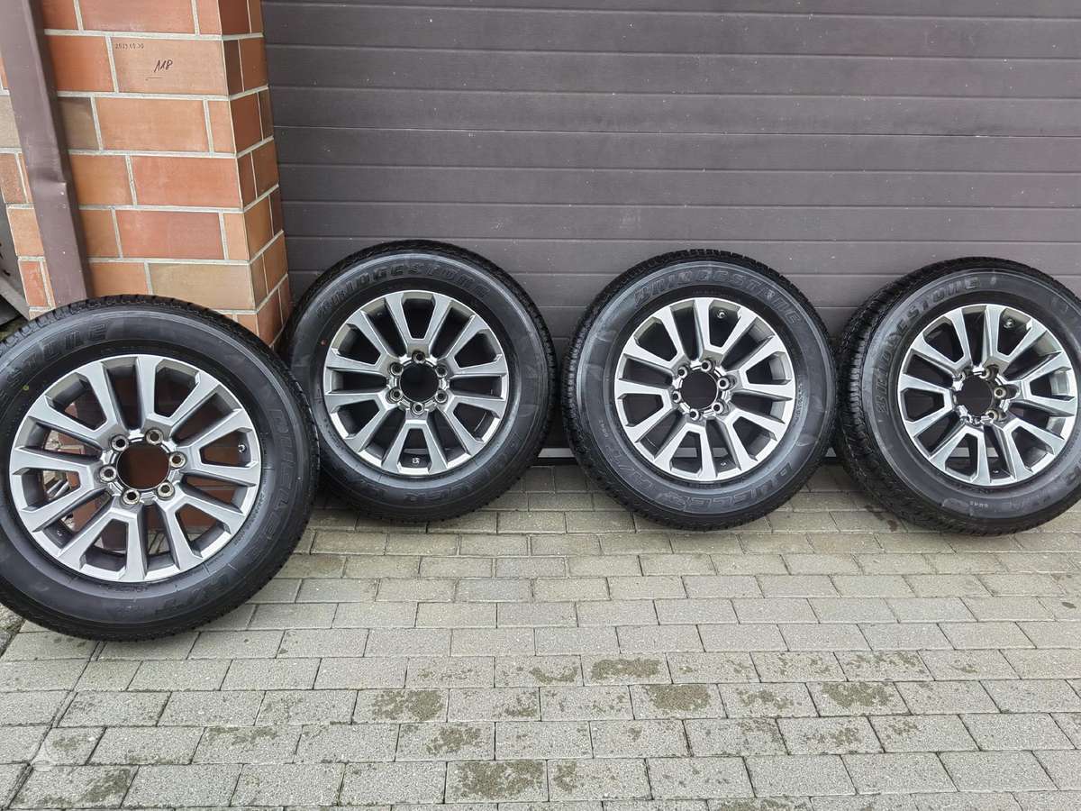Toyota Hilux kėbulo dalys