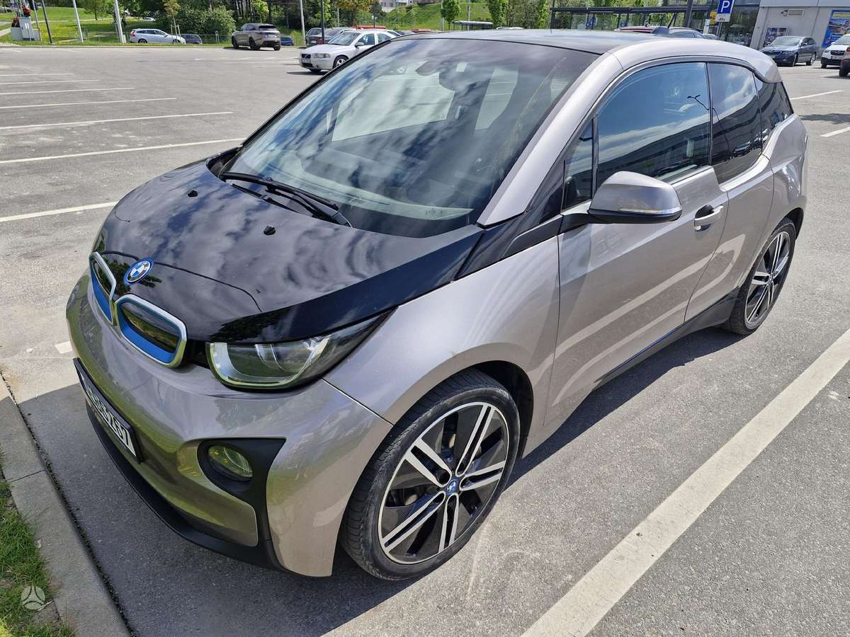 BMW i3, hečbekas