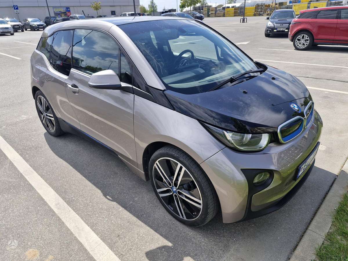 BMW i3, hatchback