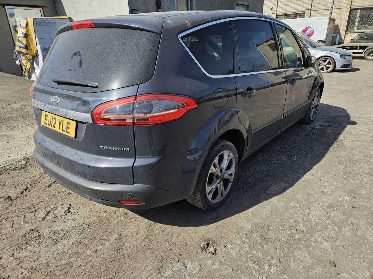 Ford S-MAX по частям