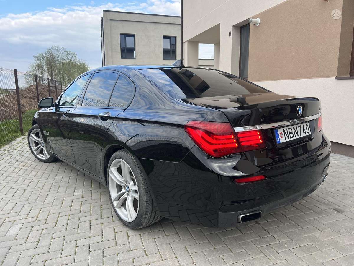 BMW 730, 3.0 l., Седан