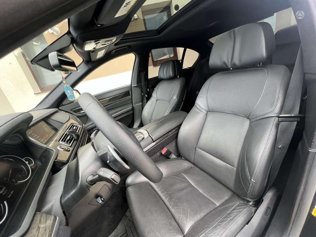 BMW 730, 3.0 l., Седан