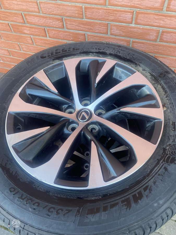 Lexus RX, lengvojo lydinio, R18