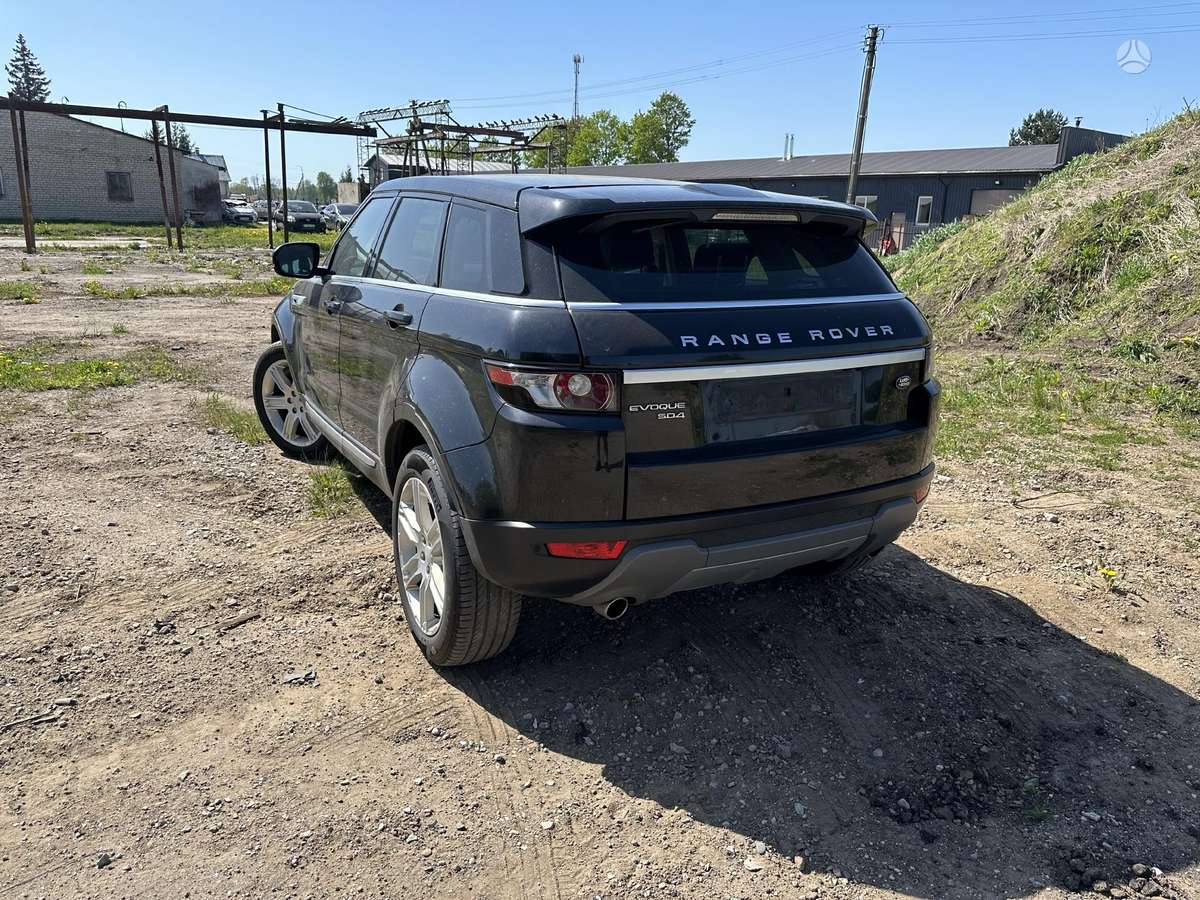 Land Rover Evoque dalimis