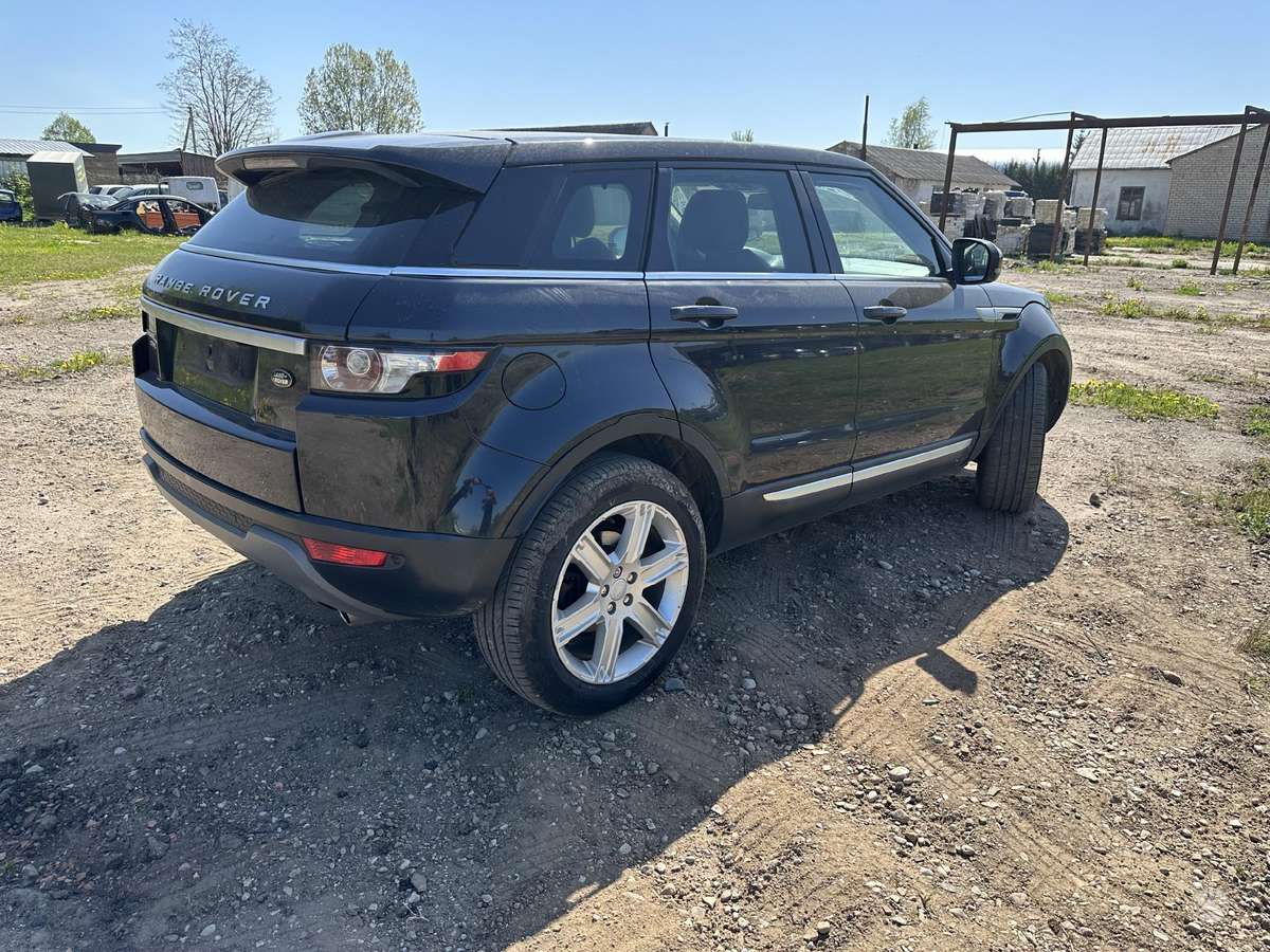 Land Rover Evoque dalimis