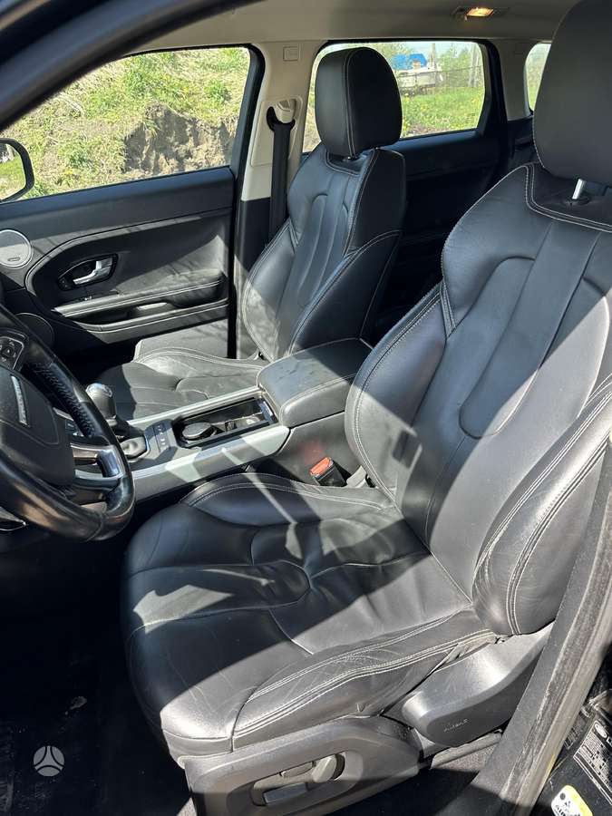 Land Rover Evoque dalimis