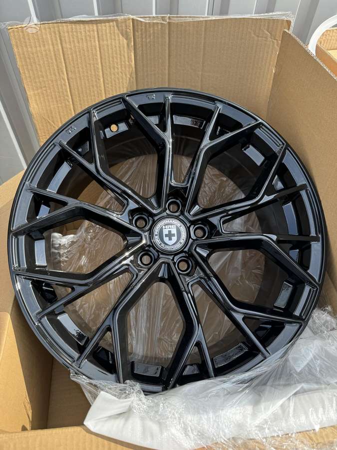-Kita- 5558 Gloss Black, легкосплавные , R18