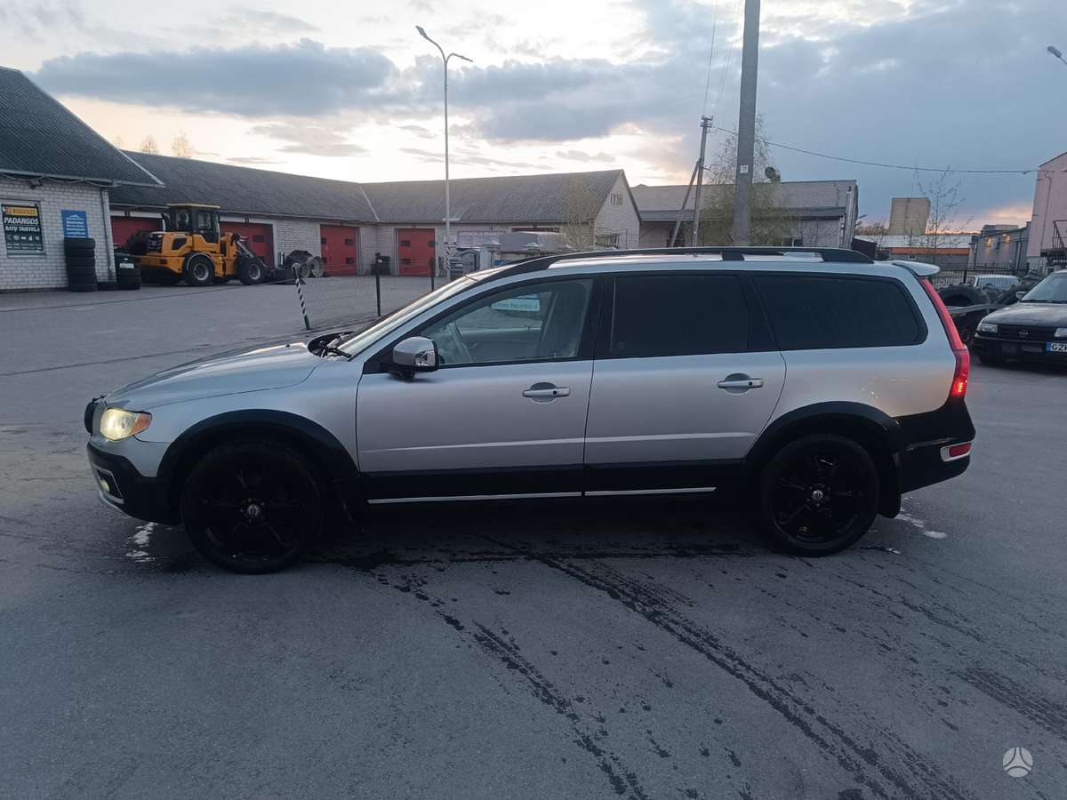 Volvo XC70 Spalvos kodas 477 46