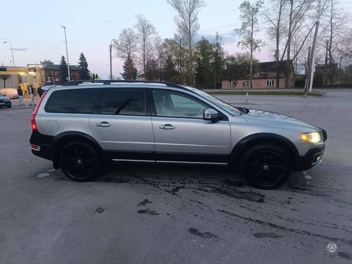 Volvo XC70 Spalvos kodas 477 46