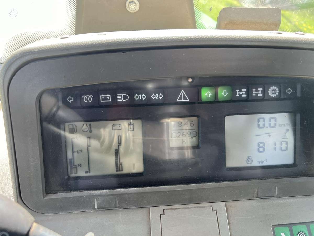 Fendt 818 Vario TMS, traktoriai