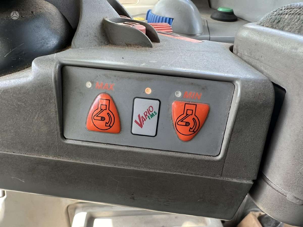 Fendt 818 Vario TMS, traktoriai