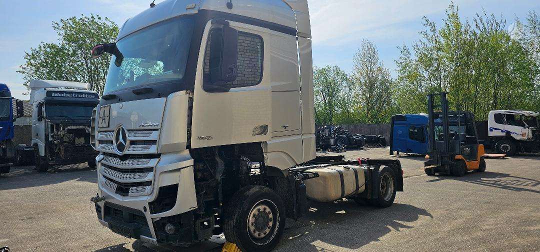 Mercedes-Benz Actros, тягачи