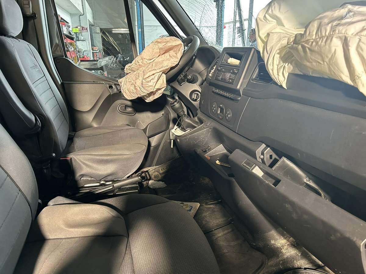 Renault Master, грузовые микроавтобусы