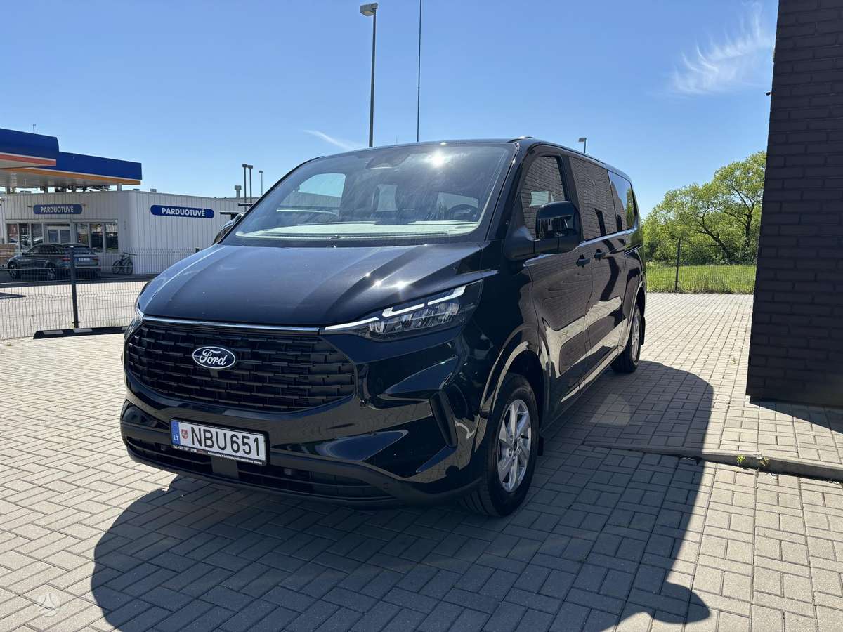 Ford Tourneo Custom, passenger minibus