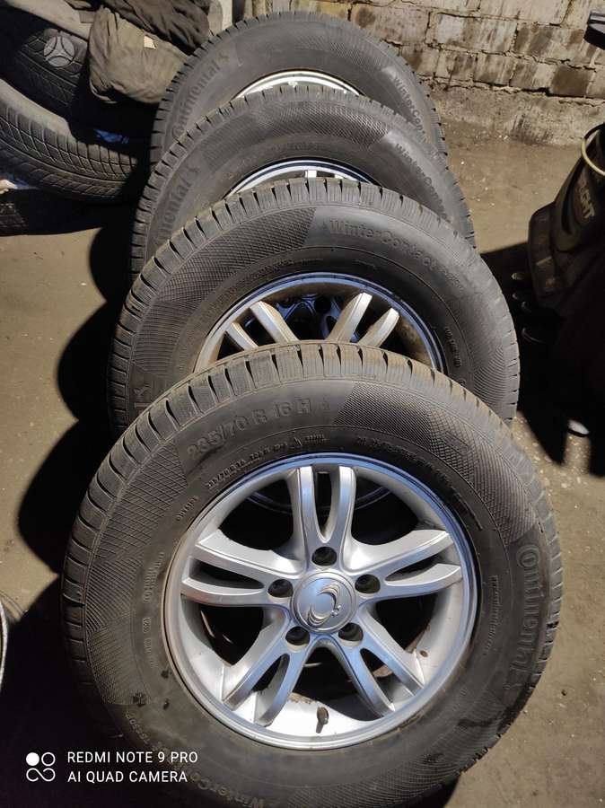 Continental UniversaliosZiemines, всесезонные 235/70 R16