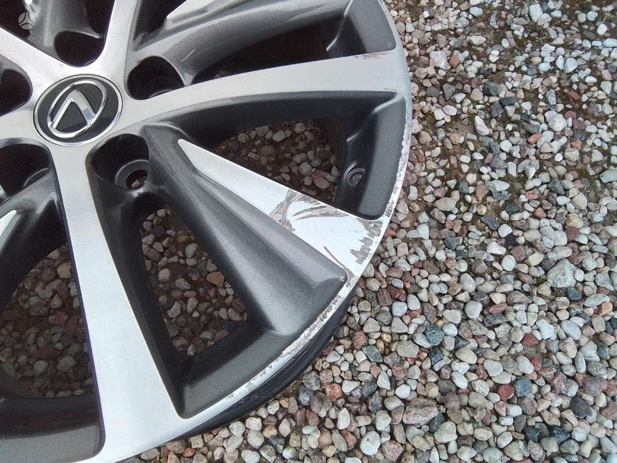 Lexus, vieglmetāla, R17
