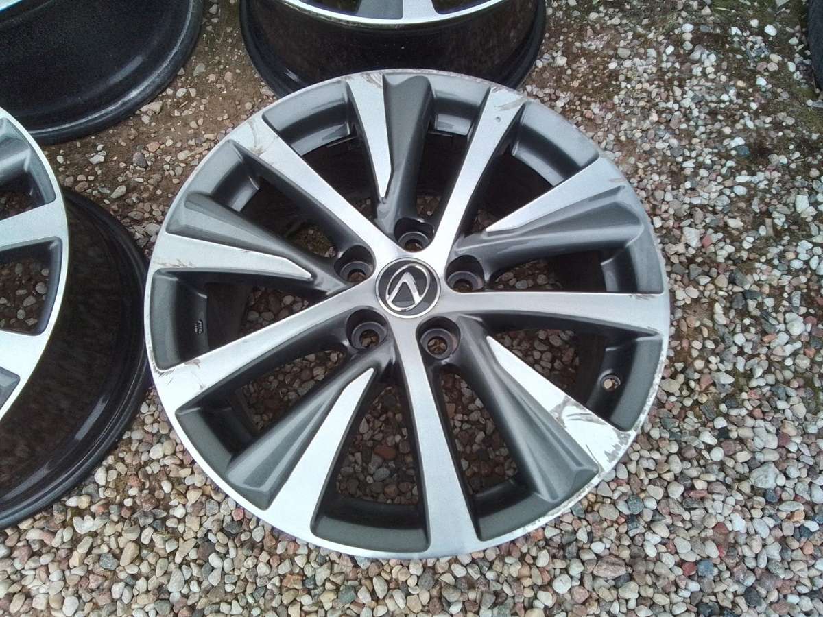 Lexus, vieglmetāla, R17