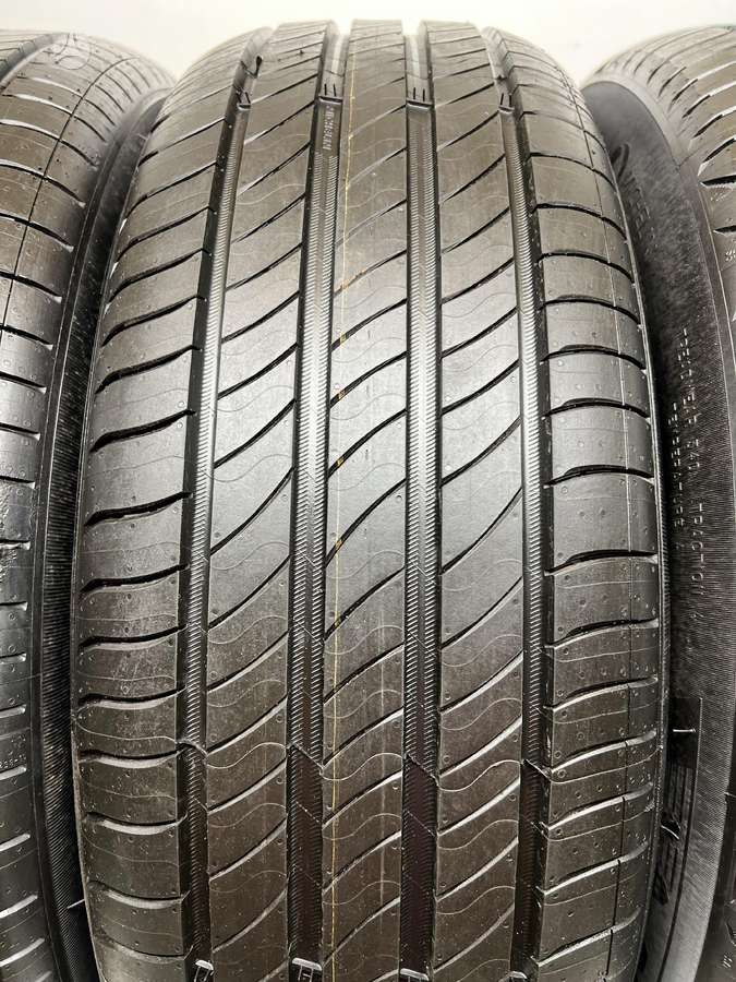 Michelin Primacy 4 98%, летние 215/60 R17