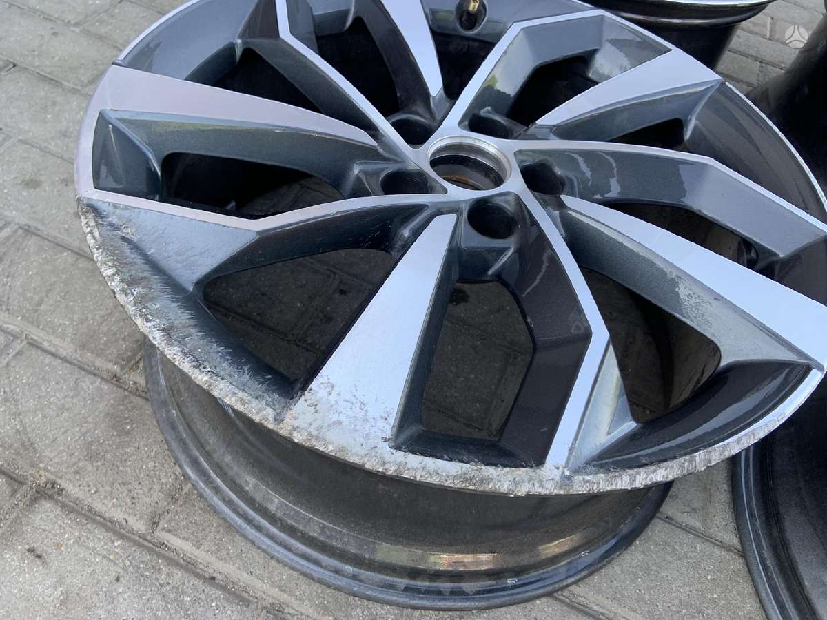 Audi 80A601025BK, light alloy, R19