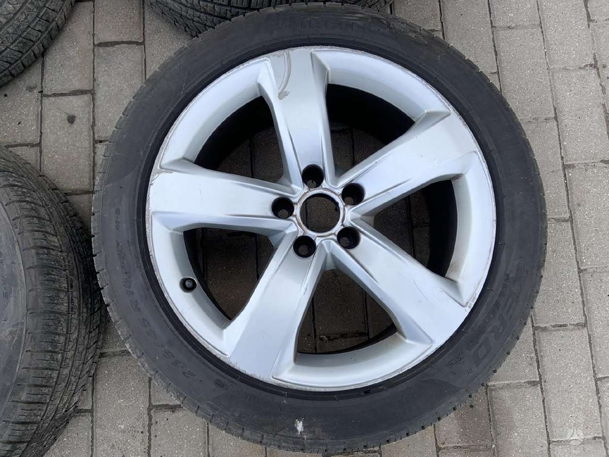 Audi 4G0601025D, lengvojo lydinio, R18
