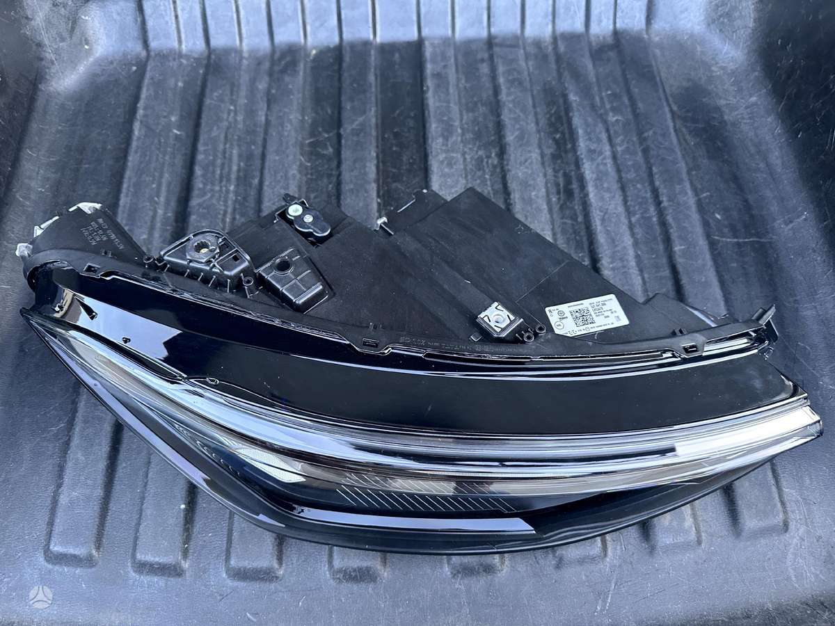 Volkswagen Passat, 3J1941006, lights