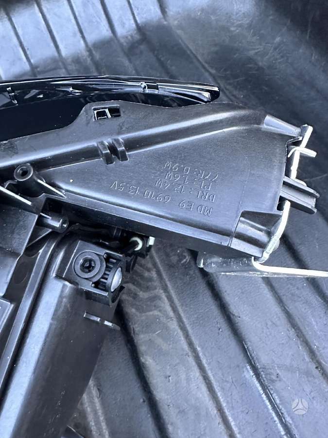 Volkswagen Passat, 3J1941006, lights