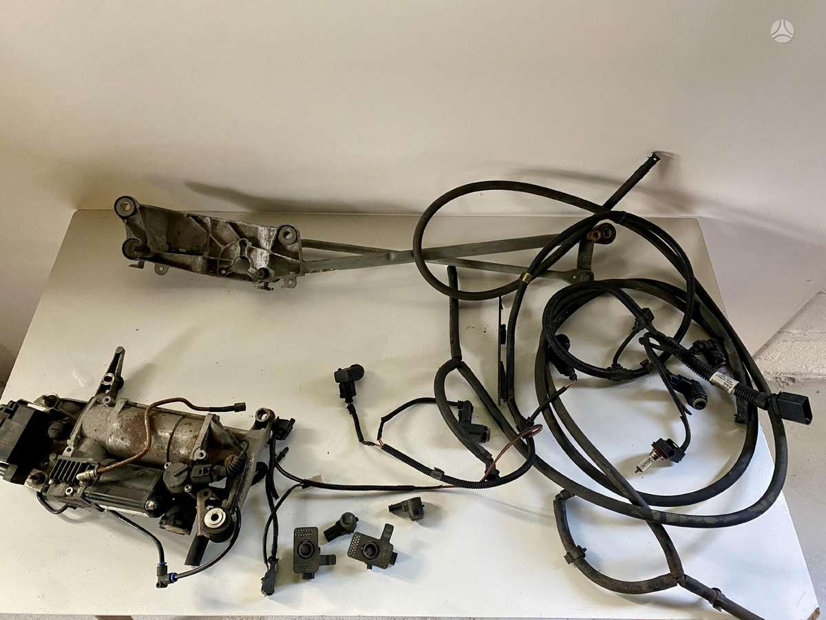 Porsche Cayenne body parts