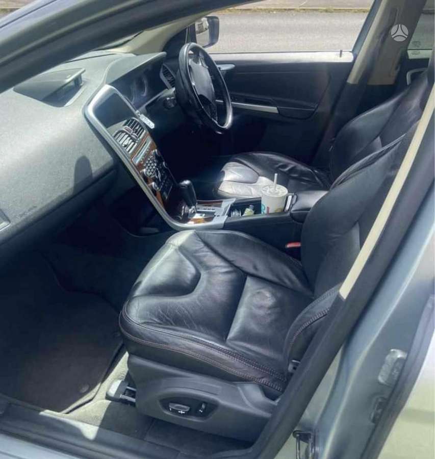 Volvo XC60 Visos volvo dalys