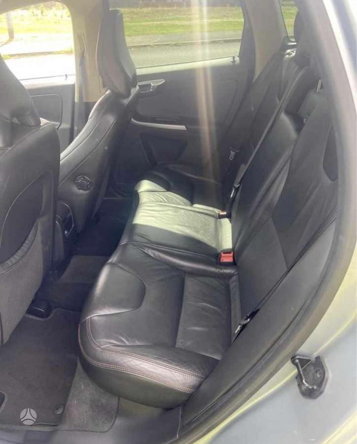 Volvo XC60 Visos volvo dalys