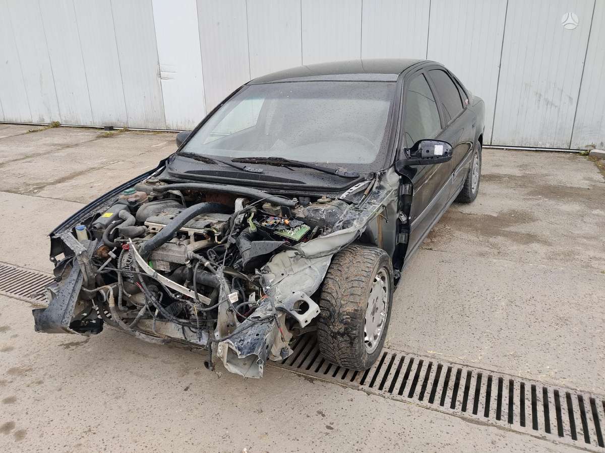 Volvo S80 dalimis. 2 0t