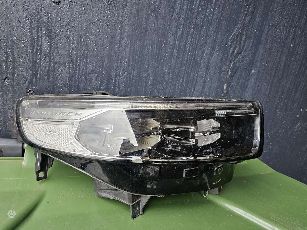 Ford Explorer virsbūves detaļas