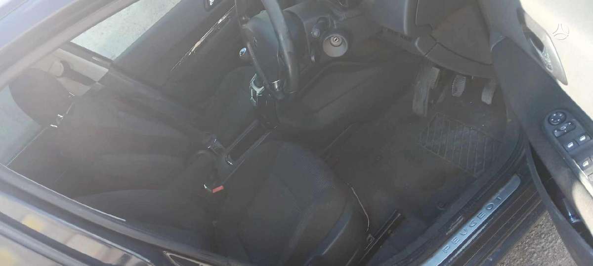 Peugeot 5008 Rida 335858km
