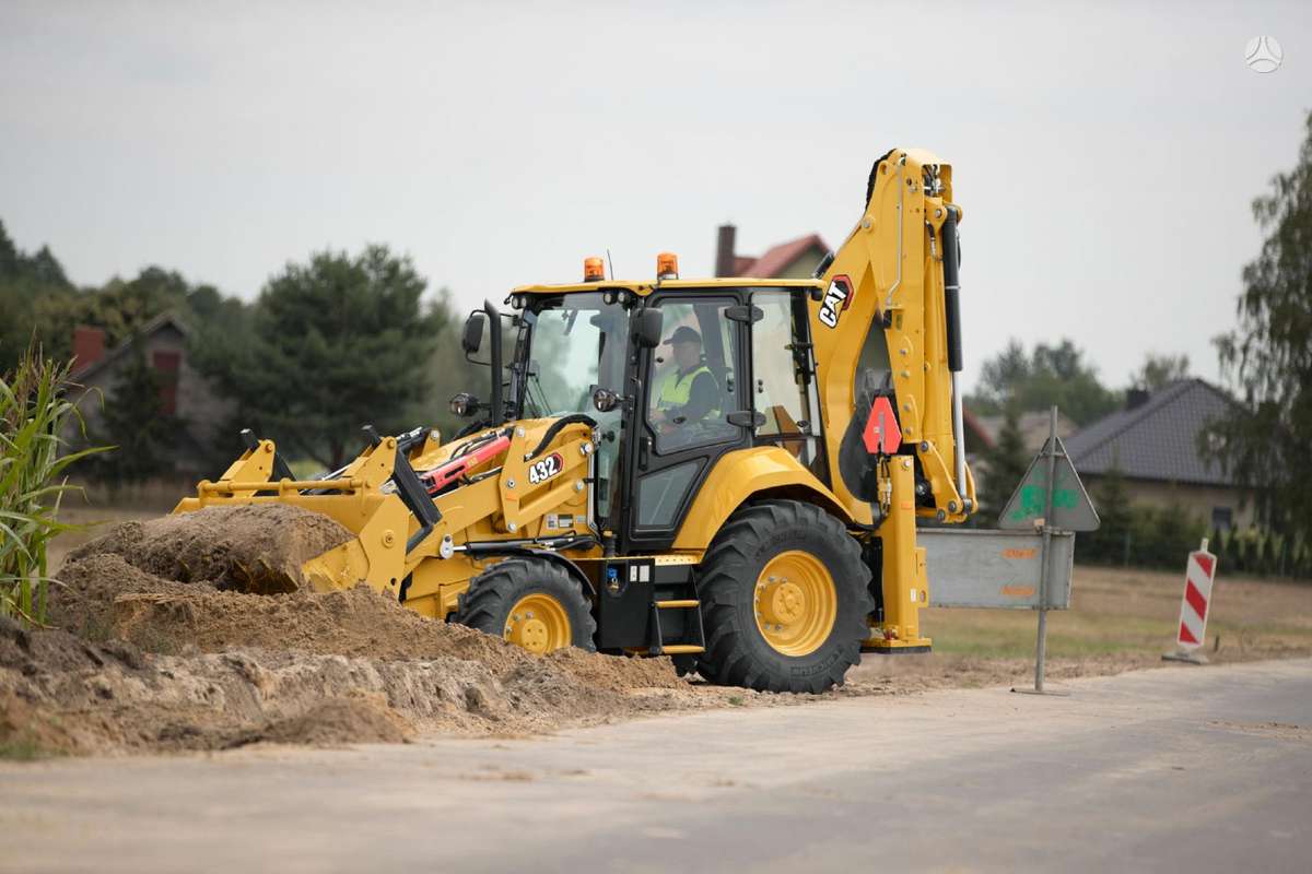 Caterpillar 432, ekskavatoriniai krautuvai