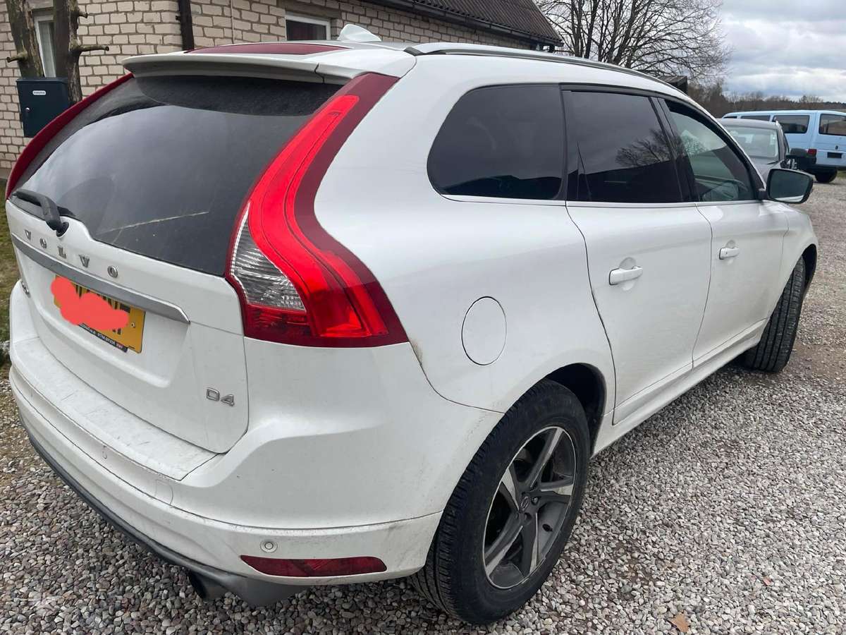 Volvo XC60 Visos volvo dalys