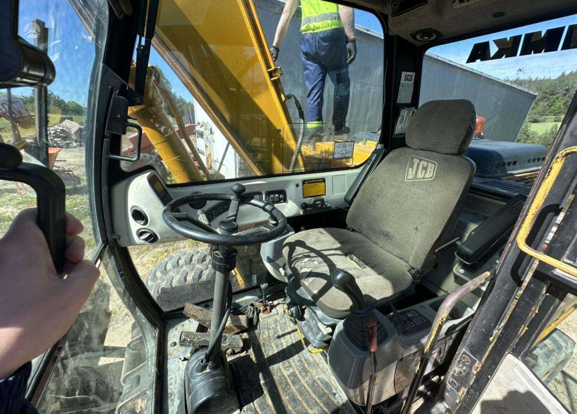 JCB JS145W, ekskavatoriai