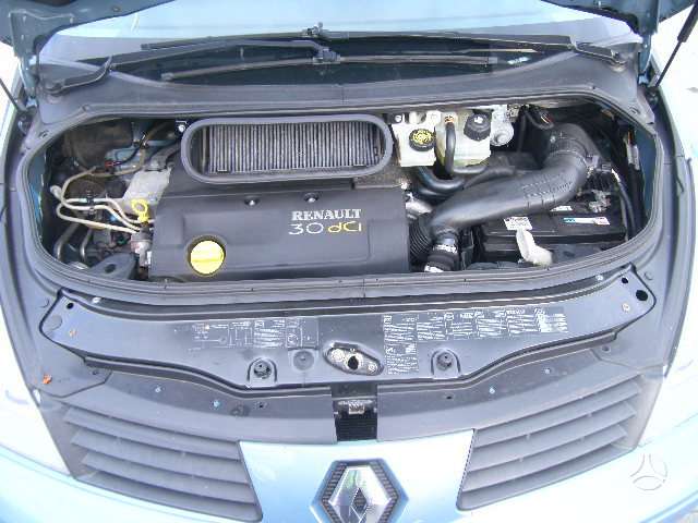 Renault Espace variklio detalės