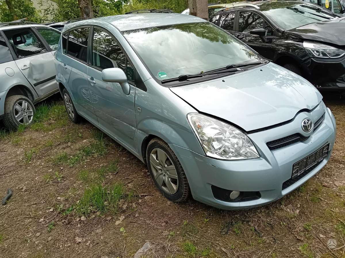 Toyota Corolla Verso rezerves daļās