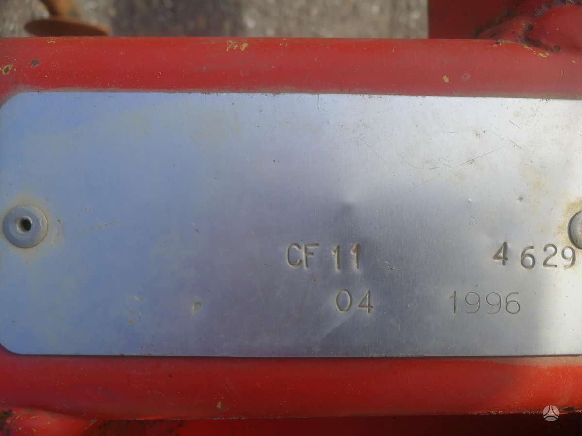 Quivogne CF11, scrapers, scrubbers