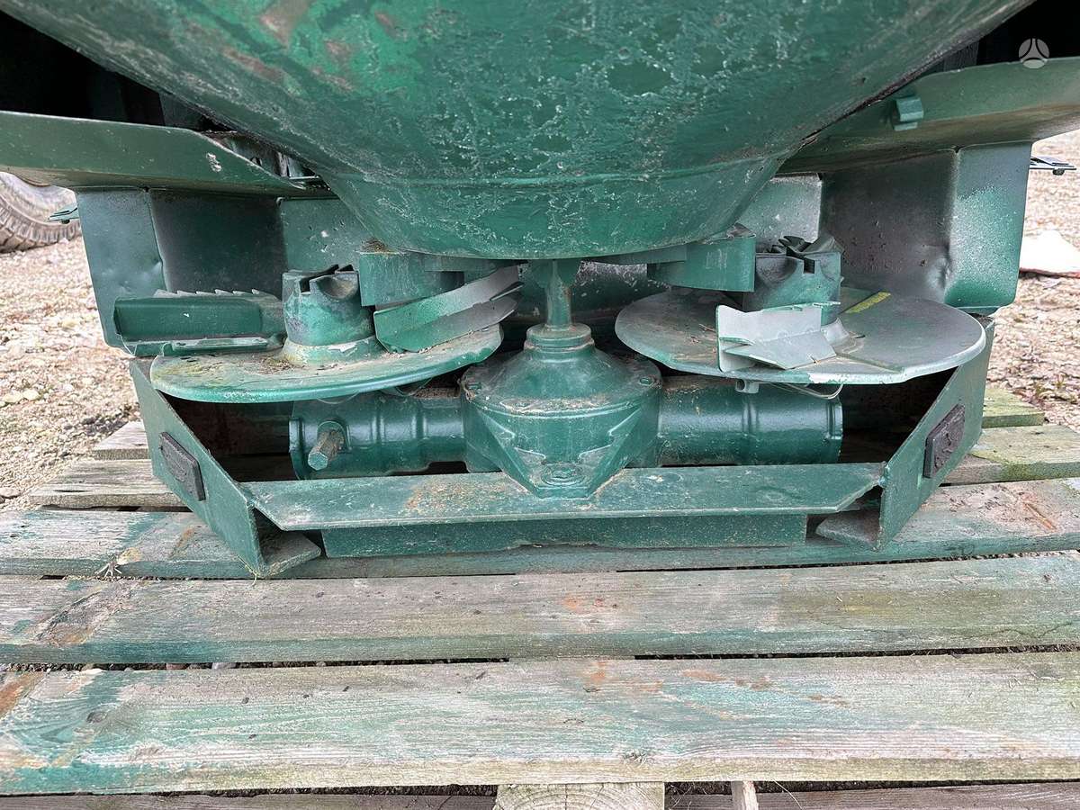 Rauch MDS 935K, spreaders