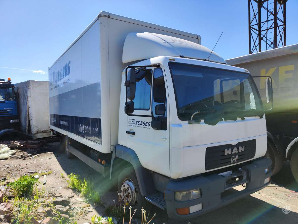 MAN LE180, trucks