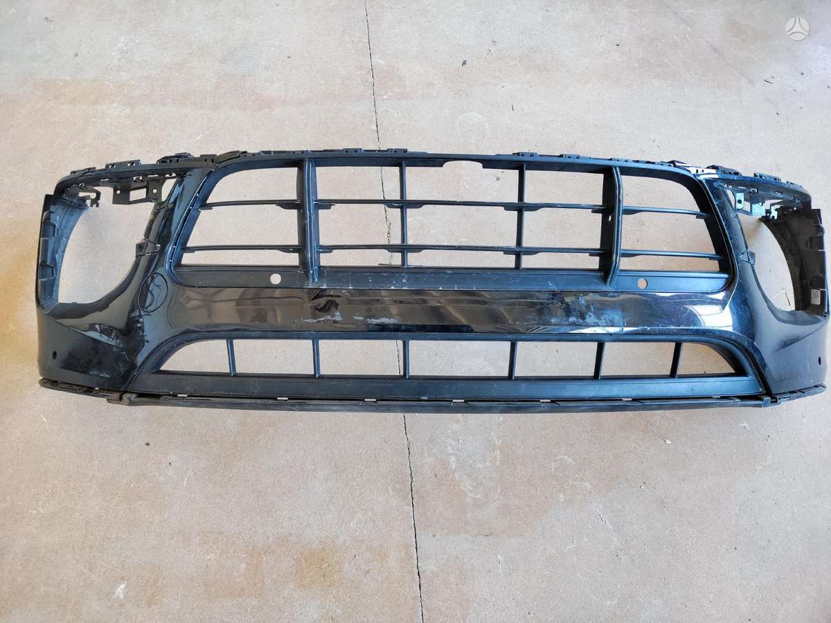 Porsche Macan hood (front, rear), bumpers