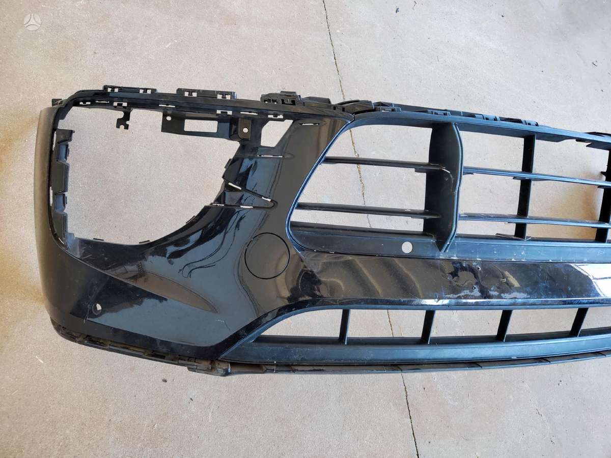 Porsche Macan hood (front, rear), bumpers