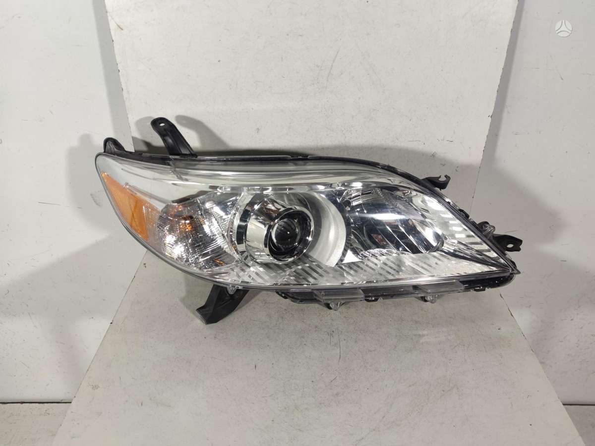 Toyota Sienna lights
