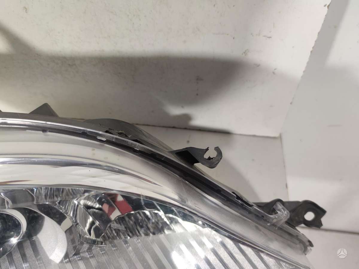 Toyota Sienna lights